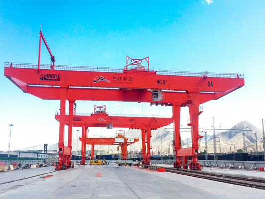 Controle 45 Ton Rail Mounted Container Gantry Crane For Lifting da cabine