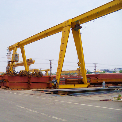 10T medem o pórtico Crane Medium Sized Lifting Equipment de 32M Outdoor Single Beam